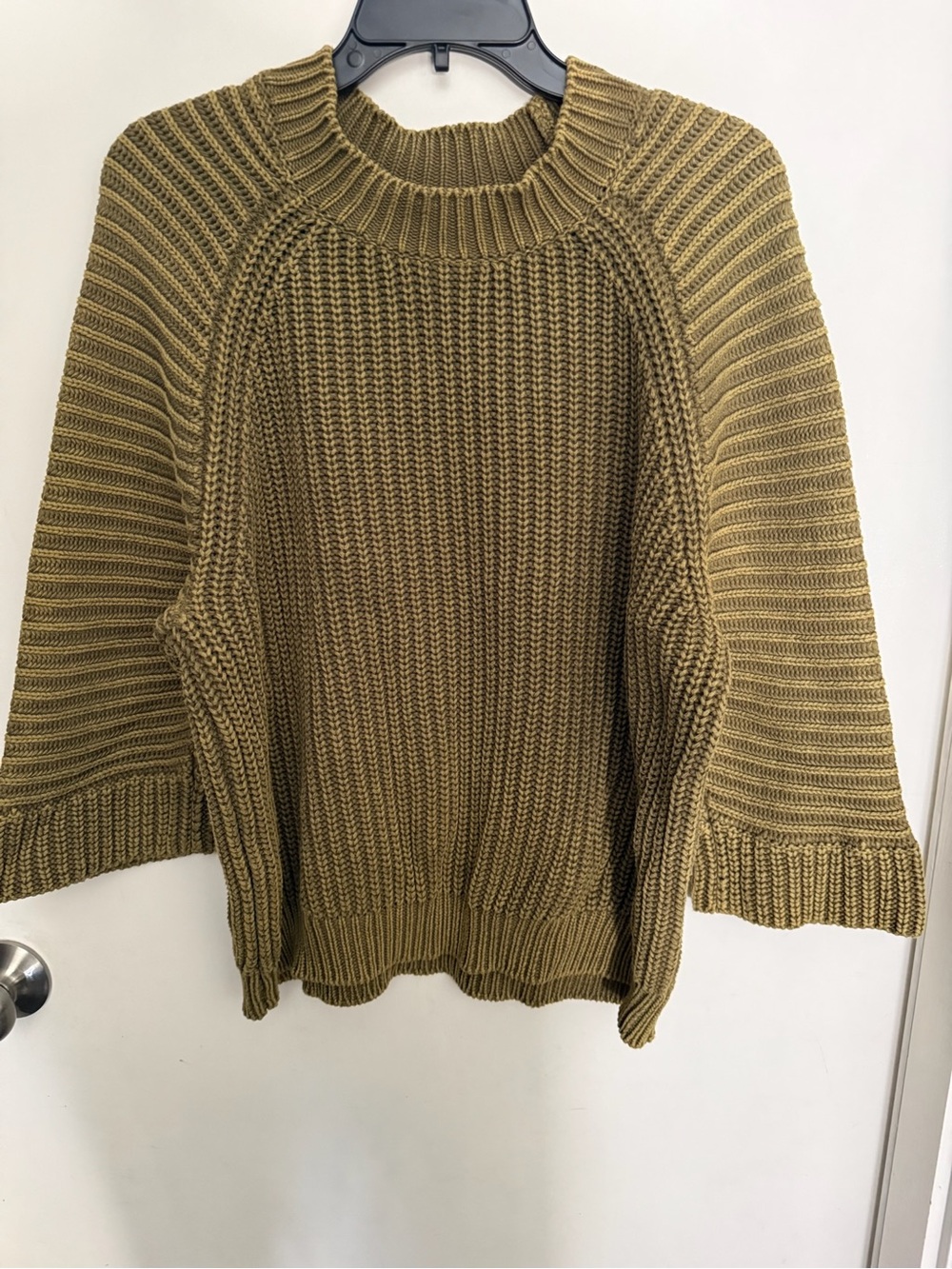 EUC Anthropologie Maeve Mackenzie chunky ribbed sweater Size Medium